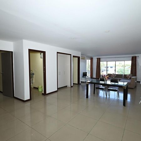 Tropical Plaza Apt 나디 외부 사진