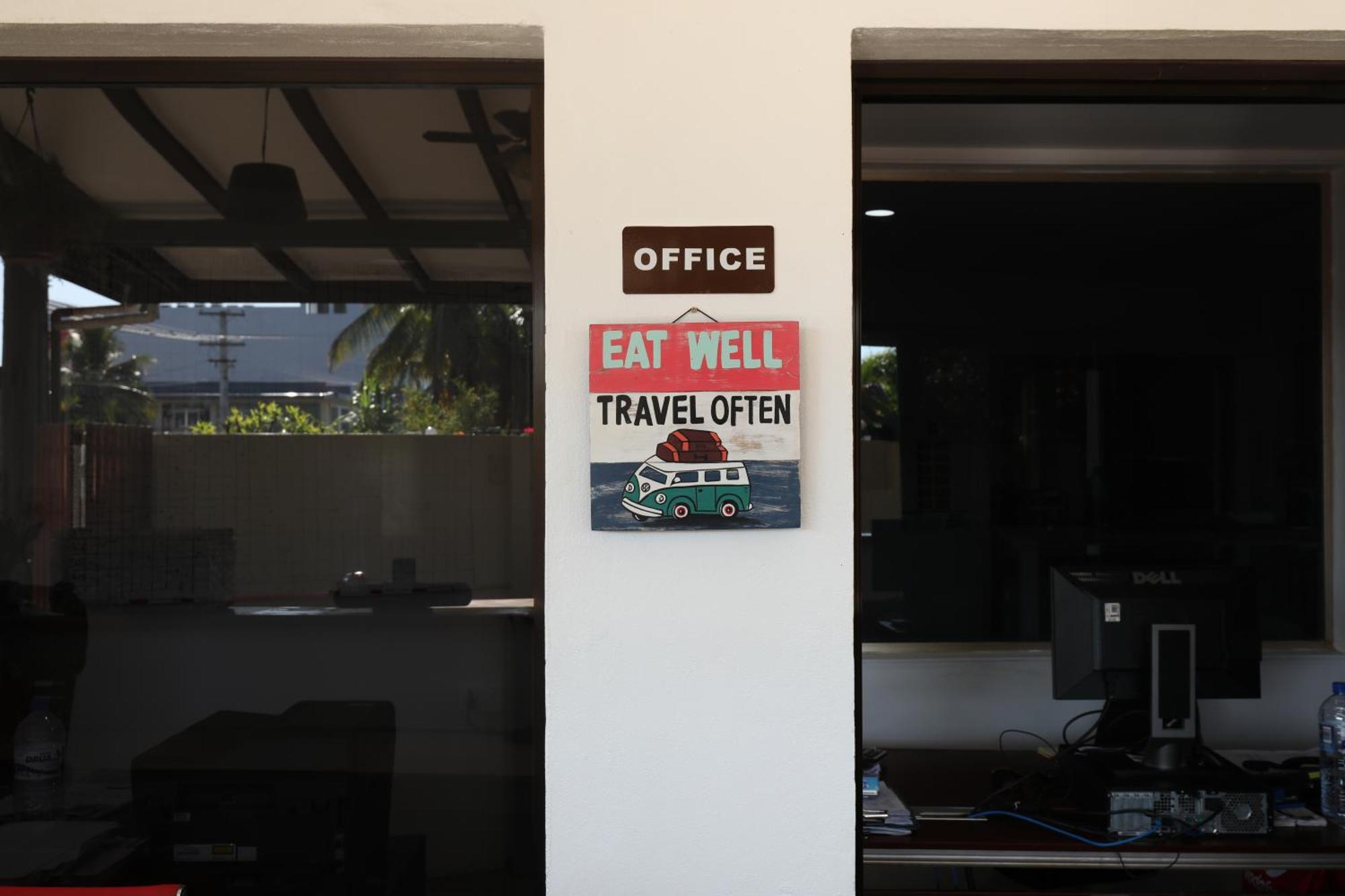 Tropical Plaza Apt 나디 외부 사진